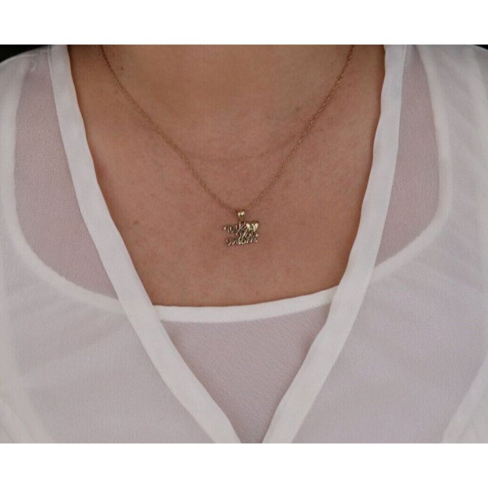 14k Yellow Gold We Love You Mom Heart Necklace 18" Chain - Picture 4 of 7